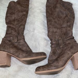 Women’s calf high dress boots